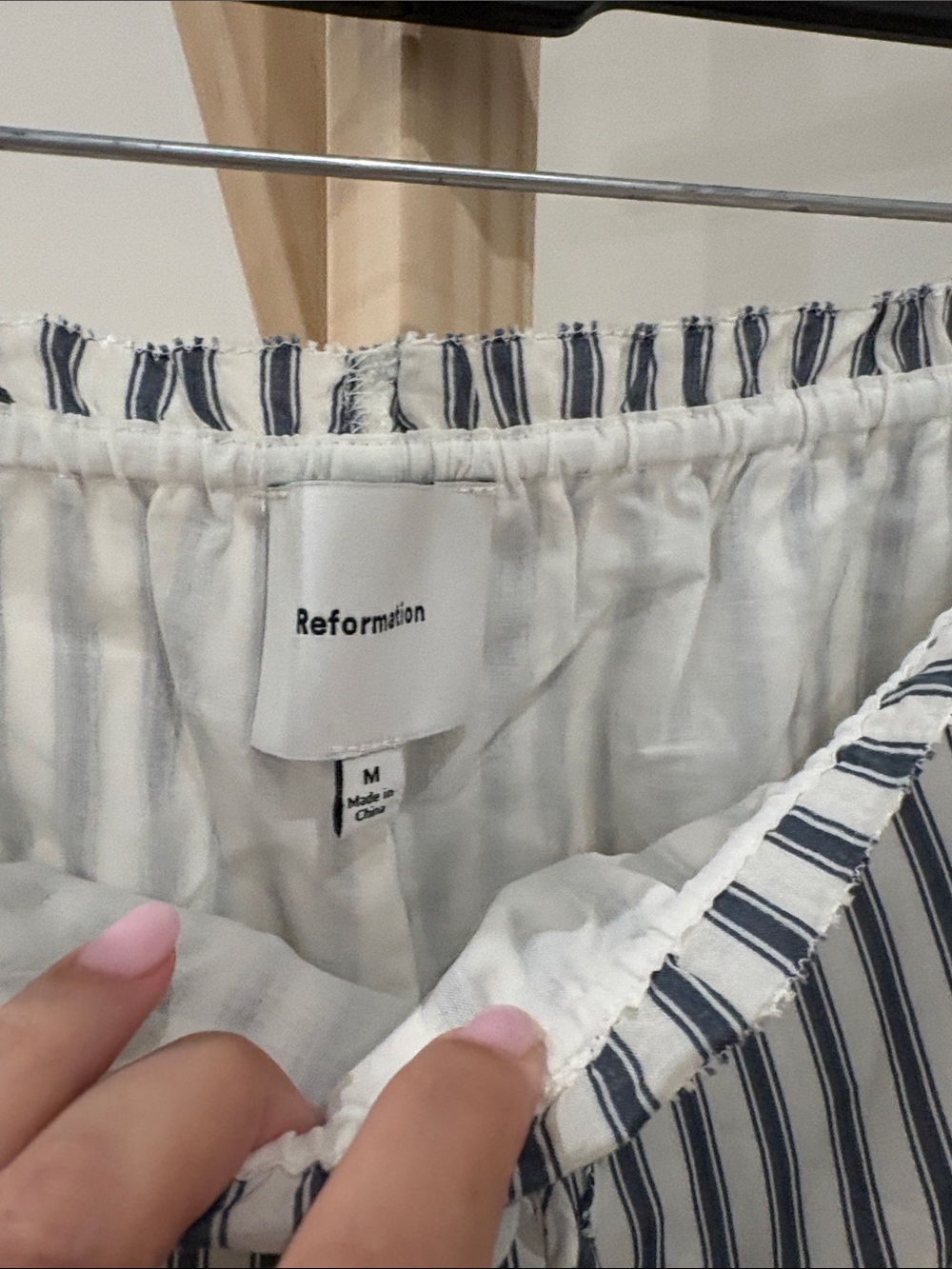 Reformation blue and White cotton lace trimmed shorts - Picture 2 of 5